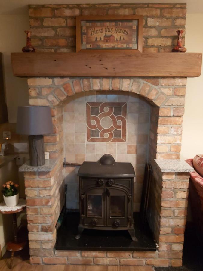 Lovely 2-Bed Cottage At The Foot Of The Mournes Newry Luaran gambar